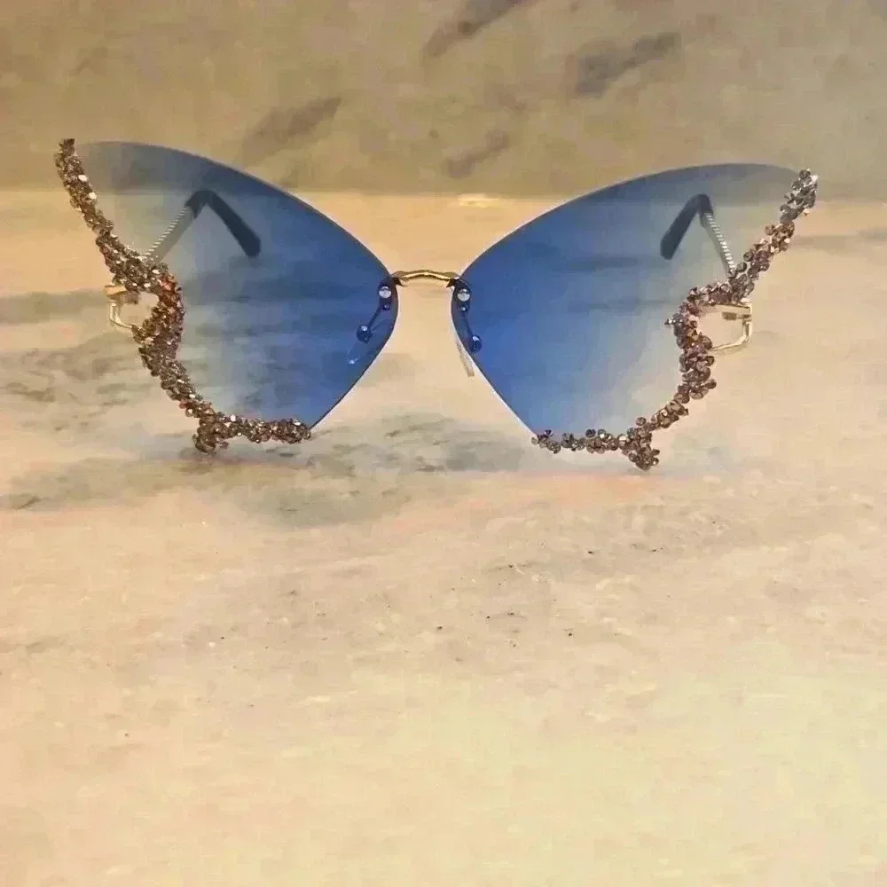 Blue Ombre Luxury Fashion Sunglasses – Gold Detail